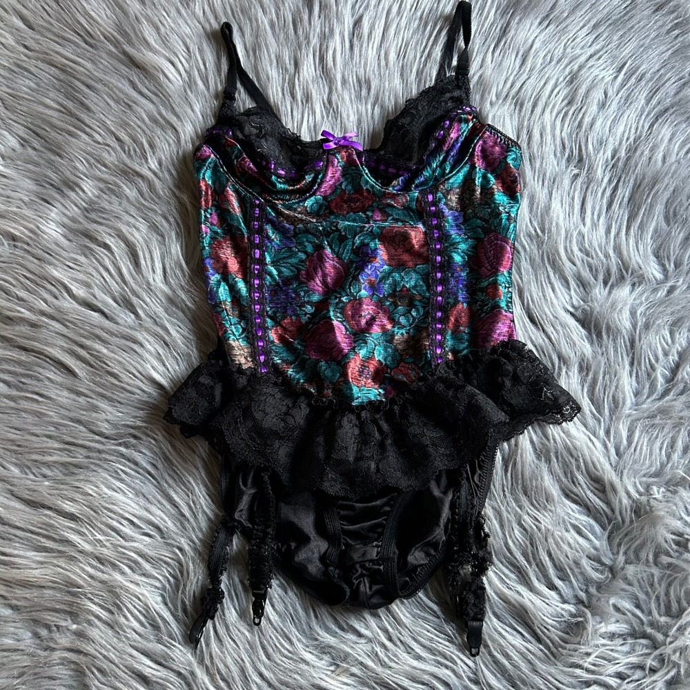 Vintage Petra Fashions Unlined Lingerie Womens Size Small Floral Lace Bodysuit